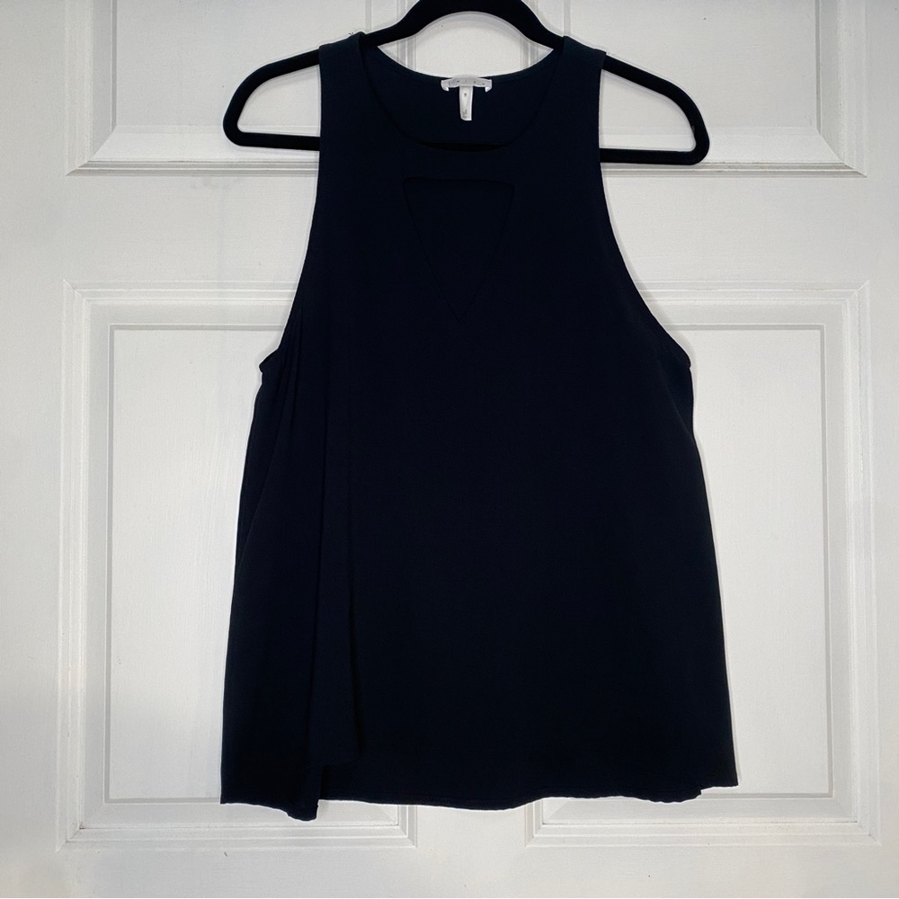 Leith Triangle Cut Out Sleeveless Tank Top Blouse in Black Size Medium